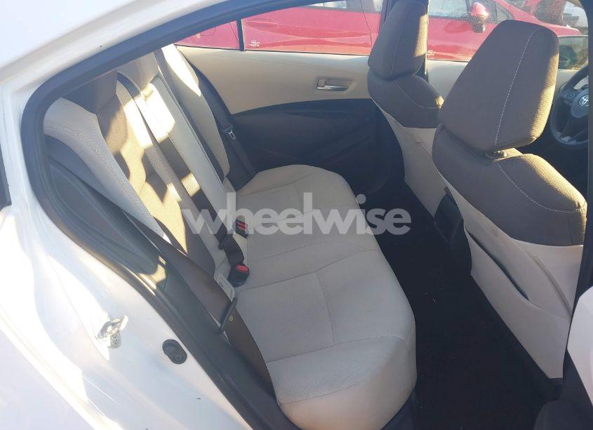 Photo 8 of 2021 Toyota Corolla LE (VIN 5YFEPMAEXMP262350)