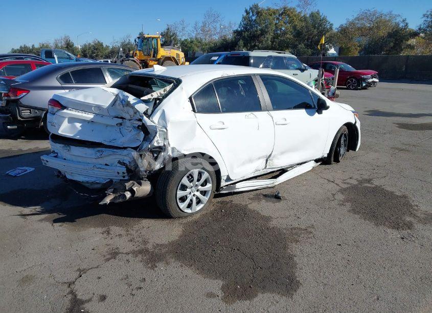 Photo 4 of 2022 Toyota Corolla LE (VIN 5YFEPMAEXNP278176)