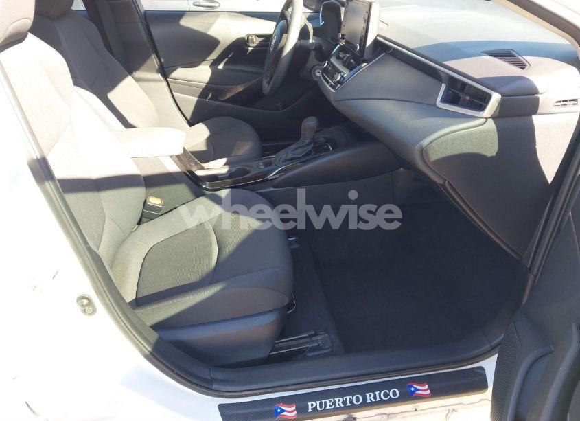 Photo 5 of 2022 Toyota Corolla LE (VIN 5YFEPMAEXNP278176)