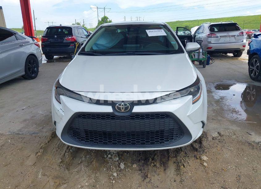 Photo 12 of 2022 Toyota Corolla LE (VIN 5YFEPMAEXNP286701)