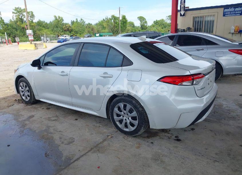 Photo 14 of 2022 Toyota Corolla LE (VIN 5YFEPMAEXNP286701)