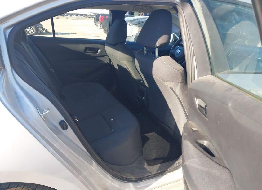 Photo 8 of 2022 Toyota Corolla LE (VIN 5YFEPMAEXNP321107)