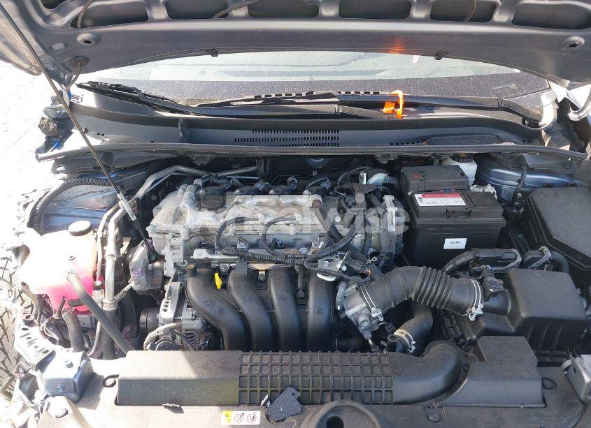 Photo 10 of 2022 Toyota Corolla LE (VIN 5YFEPMAEXNP324721)