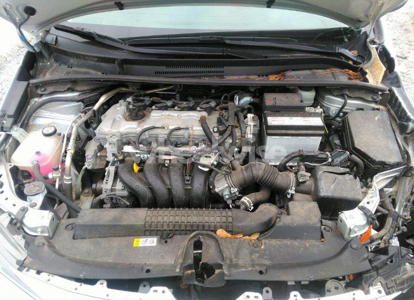 Photo 10 of 2022 Toyota Corolla LE (VIN 5YFEPMAEXNP326873)