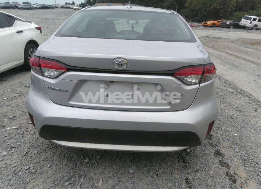 Photo 16 of 2022 Toyota Corolla LE (VIN 5YFEPMAEXNP326873)