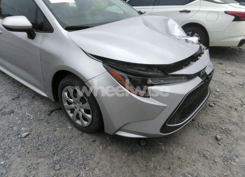 Photo 20 of 2022 Toyota Corolla LE (VIN 5YFEPMAEXNP326873)