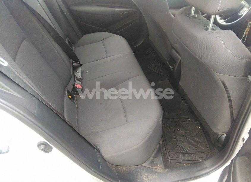 Photo 8 of 2022 Toyota Corolla LE (VIN 5YFEPMAEXNP326873)