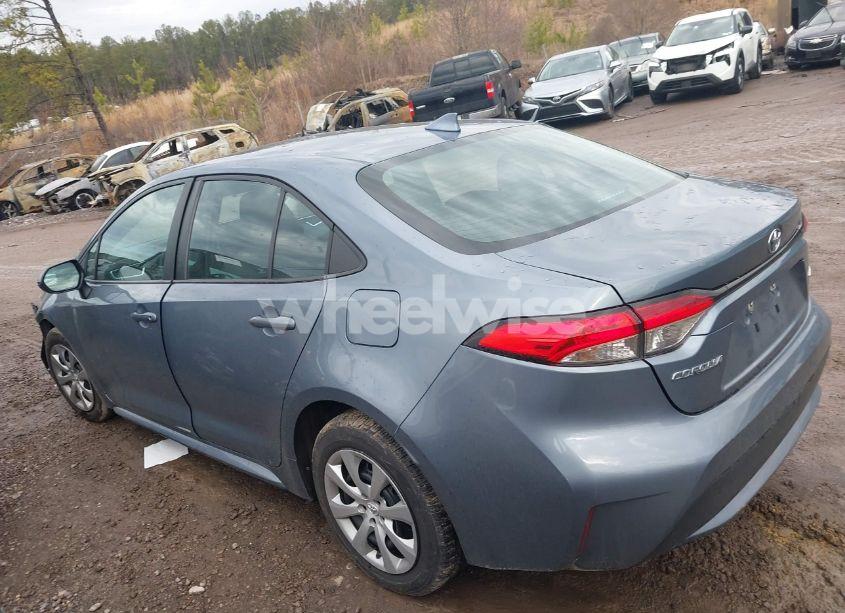 Photo 14 of 2022 Toyota Corolla LE (VIN 5YFEPMAEXNP341017)