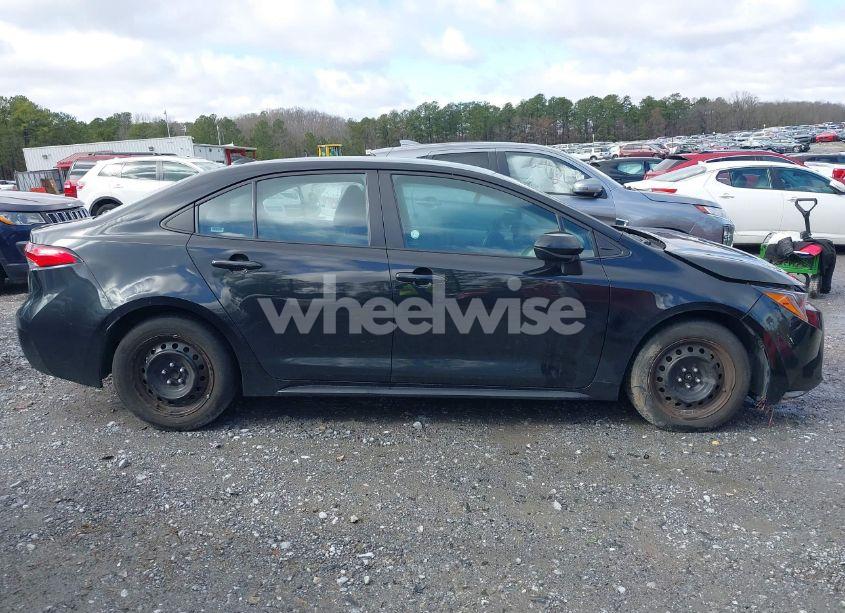 Photo 13 of 2022 Toyota Corolla LE (VIN 5YFEPMAEXNP342734)