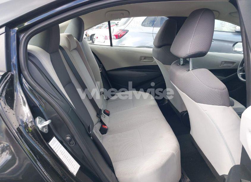 Photo 8 of 2022 Toyota Corolla LE (VIN 5YFEPMAEXNP342734)