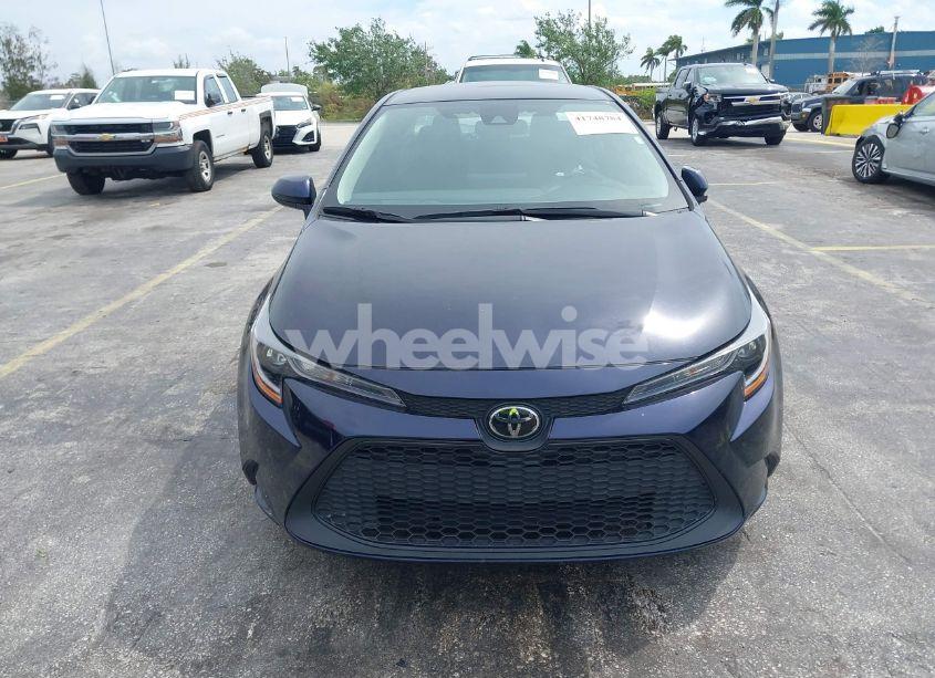 Photo 12 of 2022 Toyota Corolla LE (VIN 5YFEPMAEXNP358481)