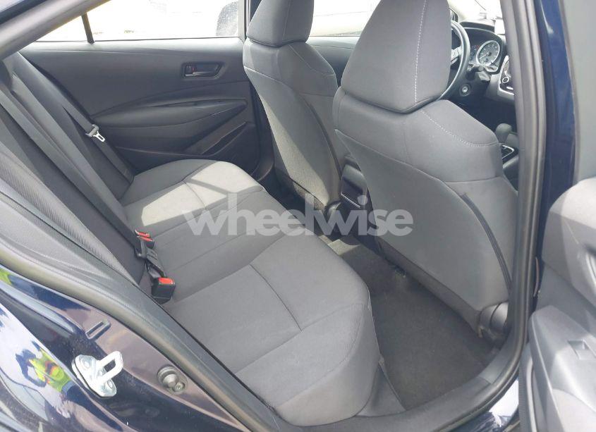 Photo 8 of 2022 Toyota Corolla LE (VIN 5YFEPMAEXNP358481)