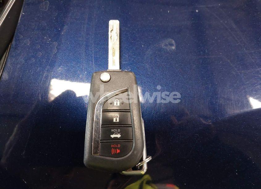 Photo 11 of 2022 Toyota Corolla LE (VIN 5YFEPMAEXNP376740)