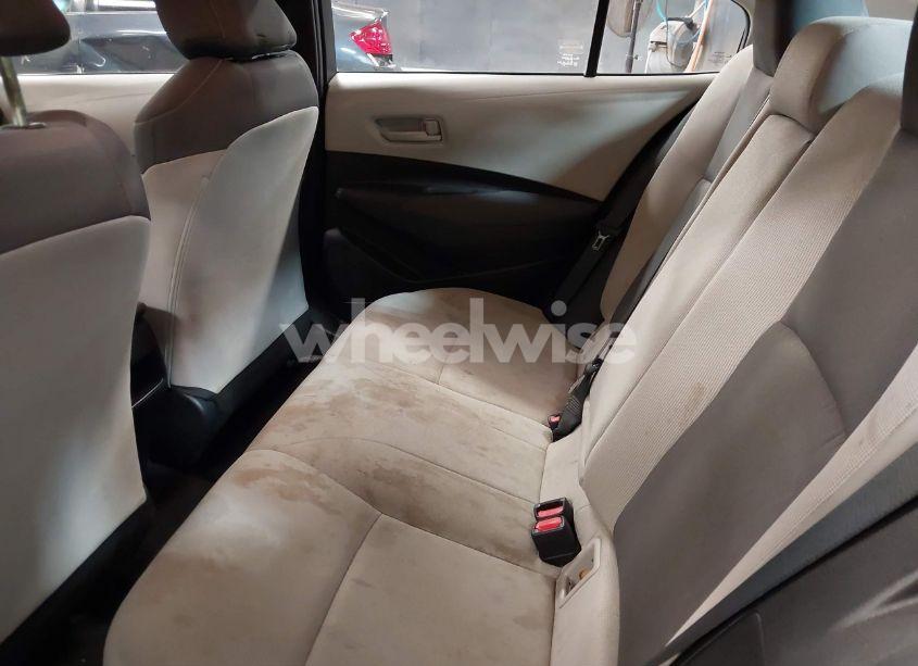 Photo 8 of 2022 Toyota Corolla LE (VIN 5YFEPMAEXNP376740)