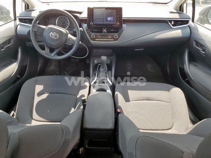 2022 TOYOTA COROLLA LE (VIN 5YFEPMAEXNP384644) main photo