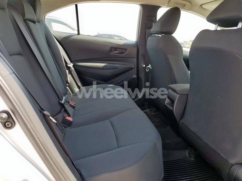 Photo 6 of 2022 TOYOTA COROLLA LE (VIN 5YFEPMAEXNP384644)