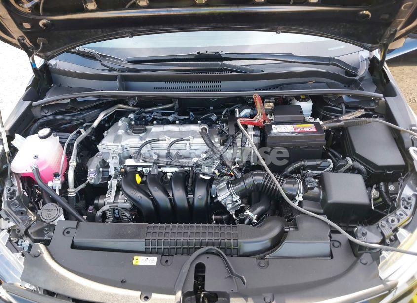 Photo 10 of 2022 Toyota Corolla LE (VIN 5YFEPMAEXNP389584)