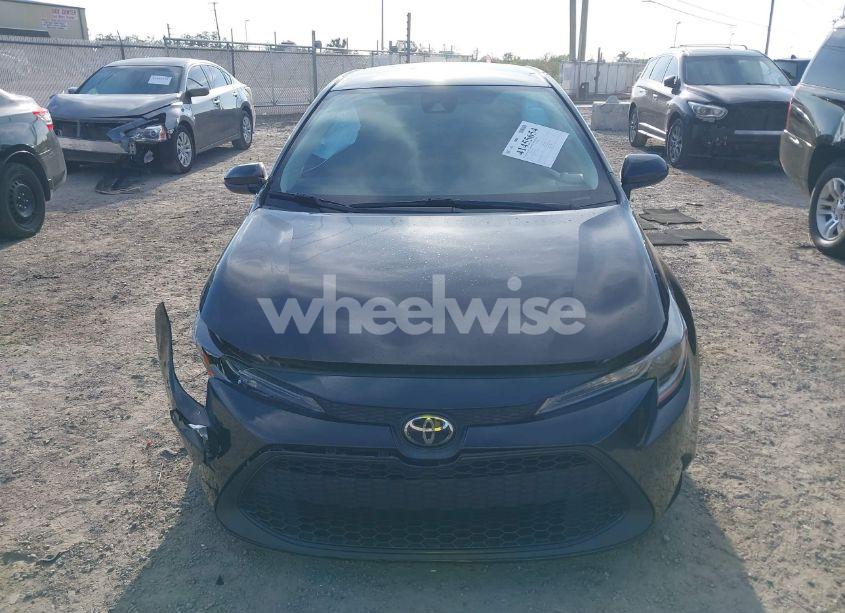 Photo 12 of 2022 Toyota Corolla LE (VIN 5YFEPMAEXNP389584)