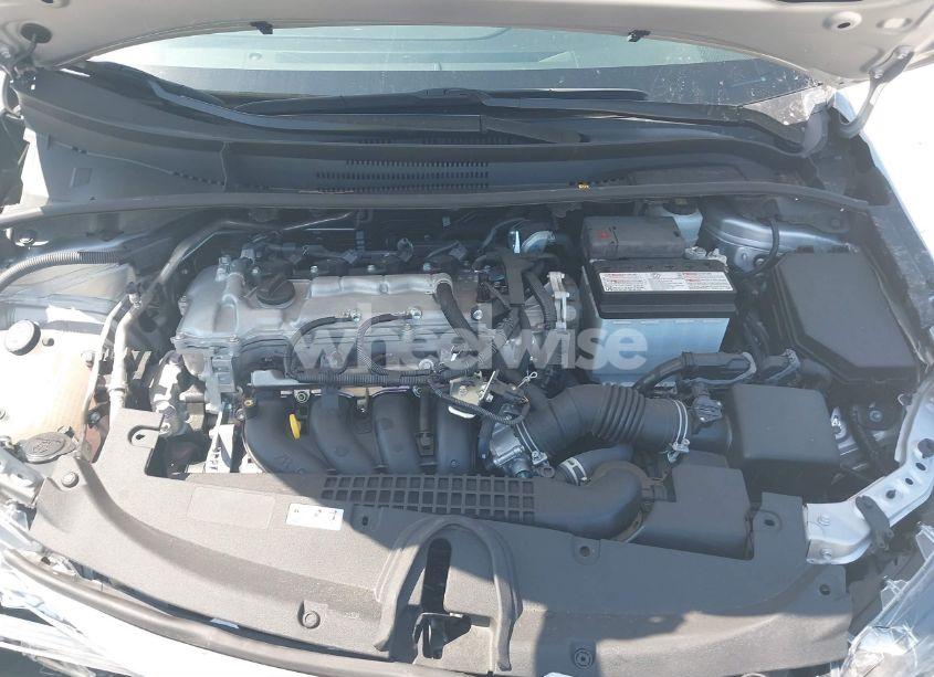 Photo 10 of 2022 Toyota Corolla LE (VIN 5YFEPMAEXNP390654)