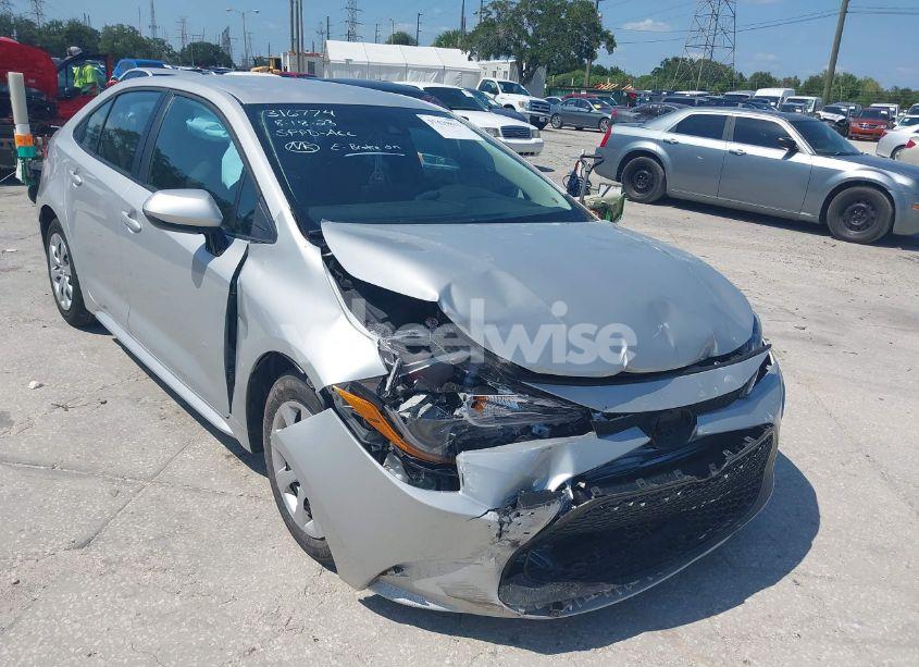 Photo 6 of 2022 Toyota Corolla LE (VIN 5YFEPMAEXNP390654)