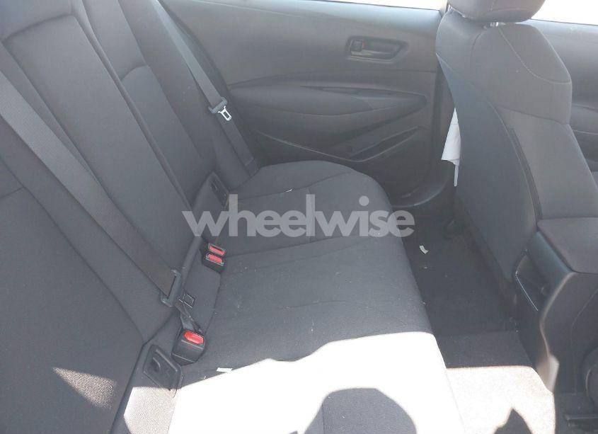 Photo 8 of 2022 Toyota Corolla LE (VIN 5YFEPMAEXNP390654)