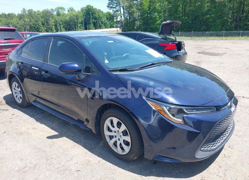 2020 Toyota Corolla LE (VIN 5YFEPRAE0LP004074) main photo
