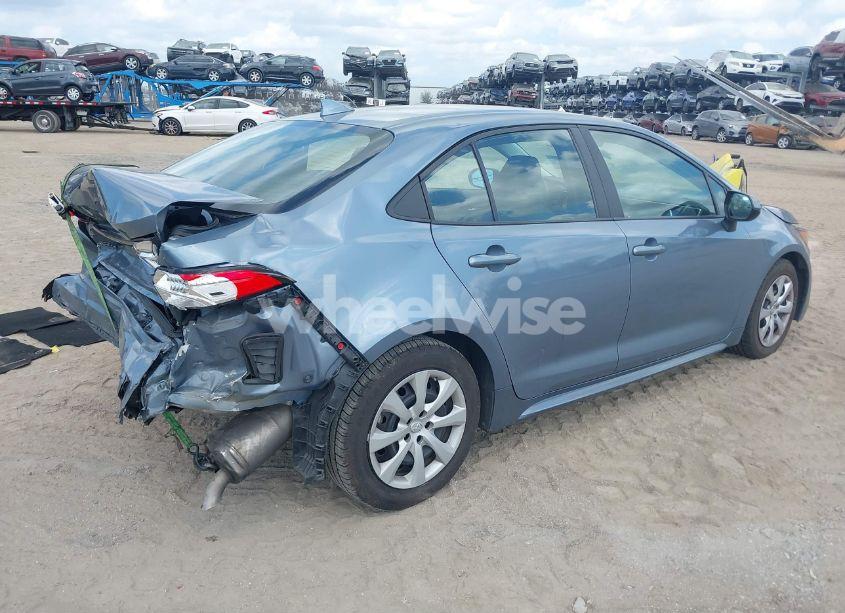 Photo 4 of 2020 Toyota Corolla LE (VIN 5YFEPRAE0LP034885)