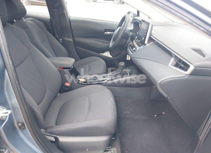 Photo 5 of 2020 Toyota Corolla LE (VIN 5YFEPRAE0LP034885)