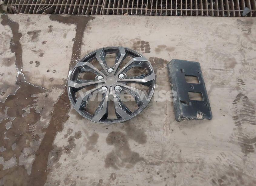 Photo 12 of 2020 Toyota Corolla LE (VIN 5YFEPRAE0LP045532)