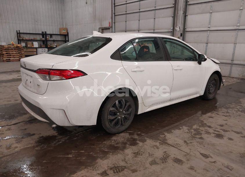 Photo 4 of 2020 Toyota Corolla LE (VIN 5YFEPRAE0LP045532)