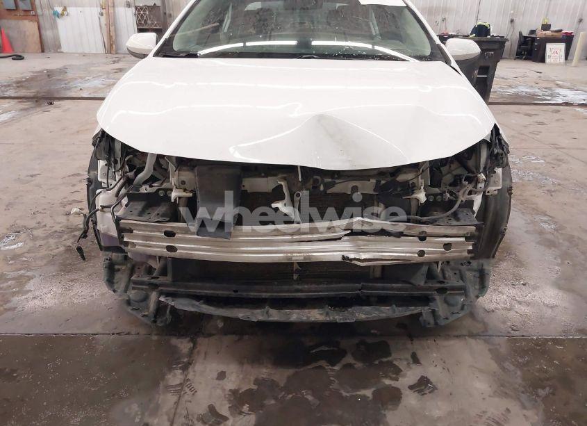 Photo 6 of 2020 Toyota Corolla LE (VIN 5YFEPRAE0LP045532)
