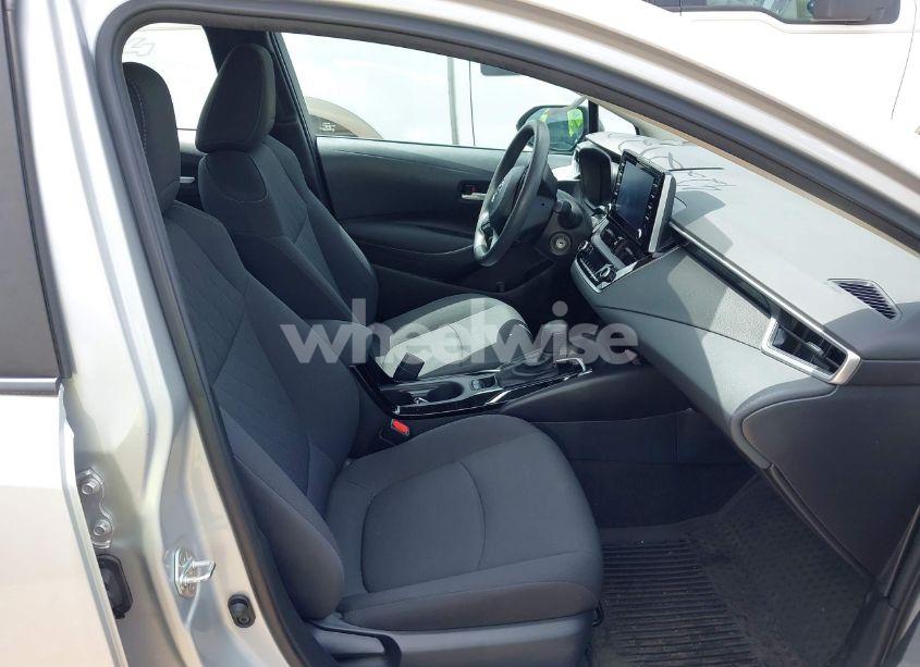 Photo 5 of 2020 Toyota Corolla LE (VIN 5YFEPRAE0LP050018)