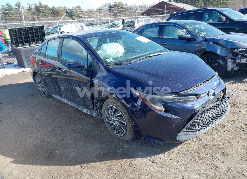 2020 Toyota Corolla LE (VIN 5YFEPRAE0LP056045) main photo