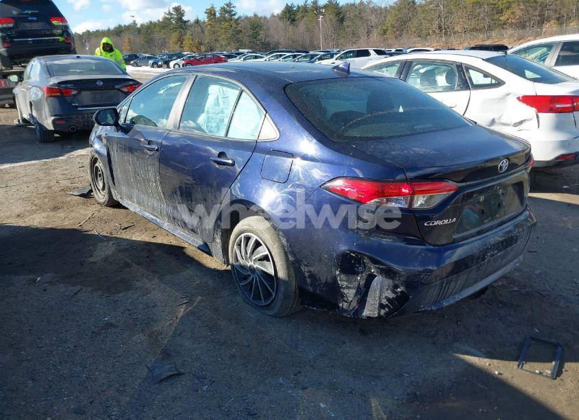 Photo 3 of 2020 Toyota Corolla LE (VIN 5YFEPRAE0LP056045)