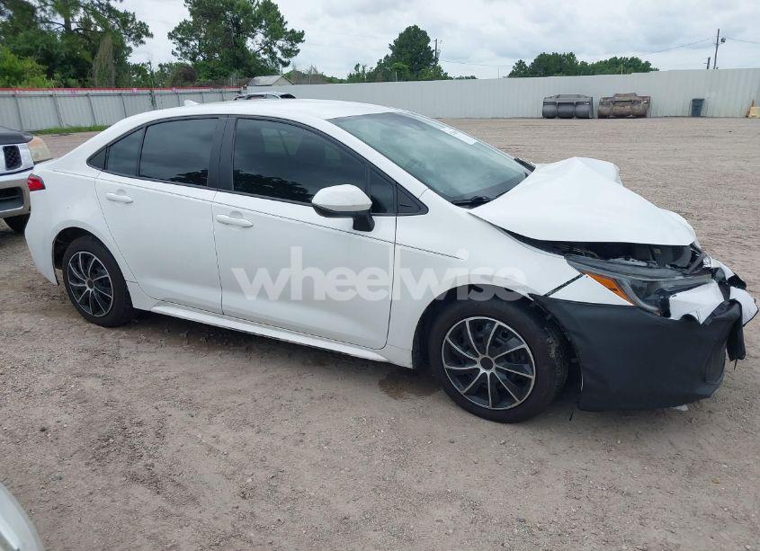 Photo 13 of 2020 Toyota Corolla LE (VIN 5YFEPRAE0LP072309)