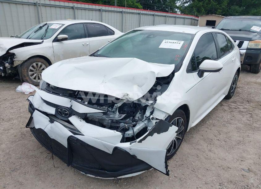 Photo 6 of 2020 Toyota Corolla LE (VIN 5YFEPRAE0LP072309)