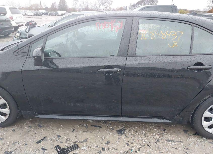 Photo 14 of 2020 Toyota Corolla LE (VIN 5YFEPRAE0LP077137)