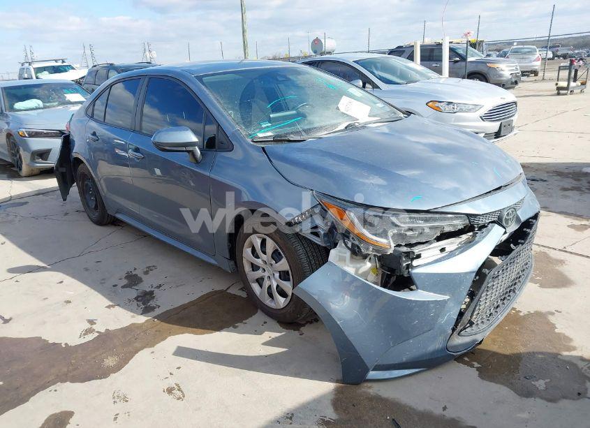 2020 Toyota Corolla LE (VIN 5YFEPRAE0LP081995) main photo