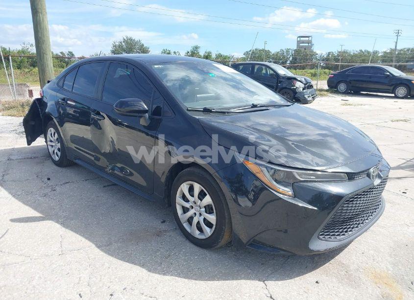 2020 Toyota Corolla LE (VIN 5YFEPRAE0LP087506) main photo