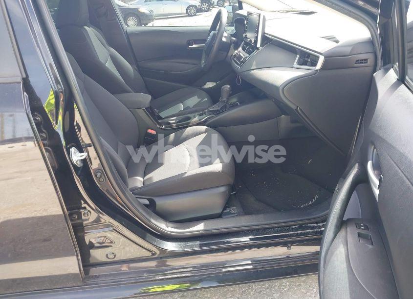 Photo 5 of 2020 Toyota Corolla LE (VIN 5YFEPRAE0LP087506)