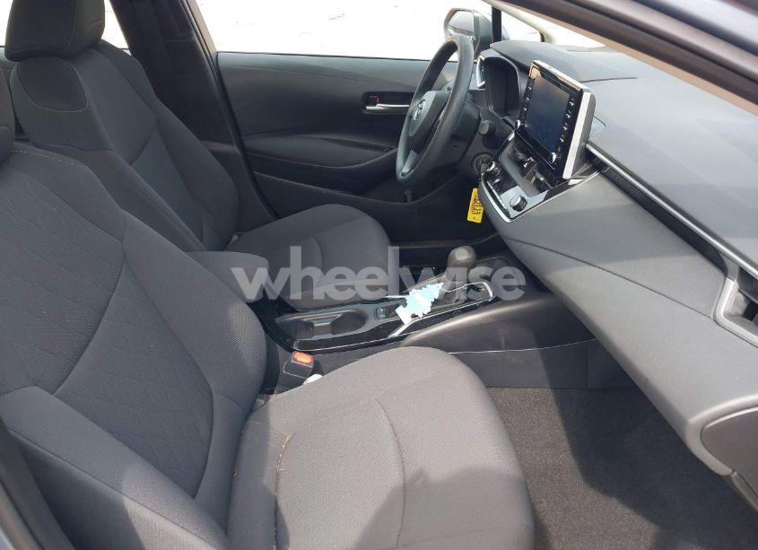 Photo 5 of 2020 Toyota Corolla LE (VIN 5YFEPRAE0LP087974)