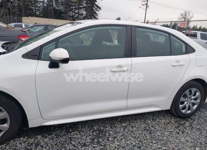 Photo 14 of 2020 Toyota Corolla LE (VIN 5YFEPRAE0LP091989)