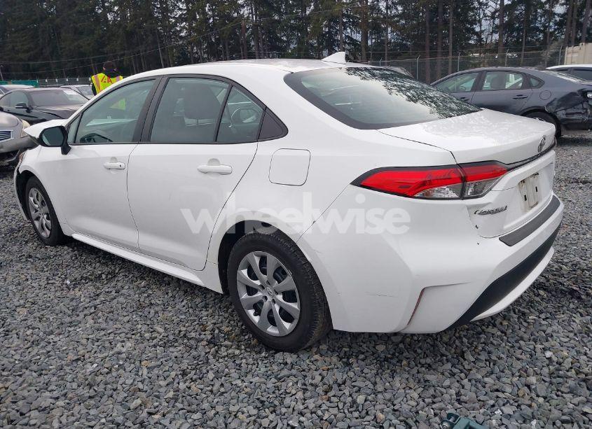 Photo 3 of 2020 Toyota Corolla LE (VIN 5YFEPRAE0LP091989)