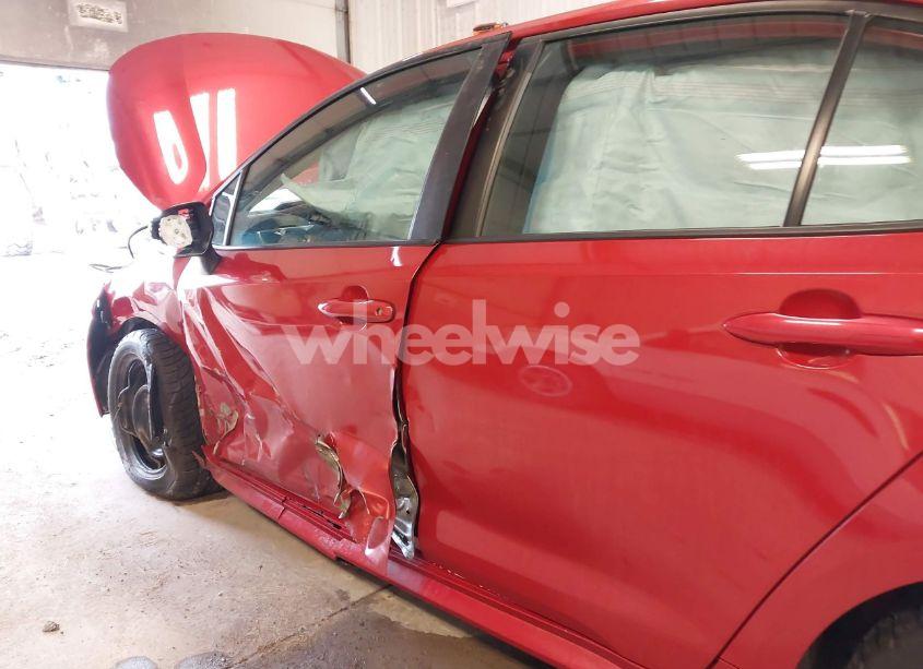 Photo 6 of 2020 Toyota Corolla LE (VIN 5YFEPRAE0LP104837)