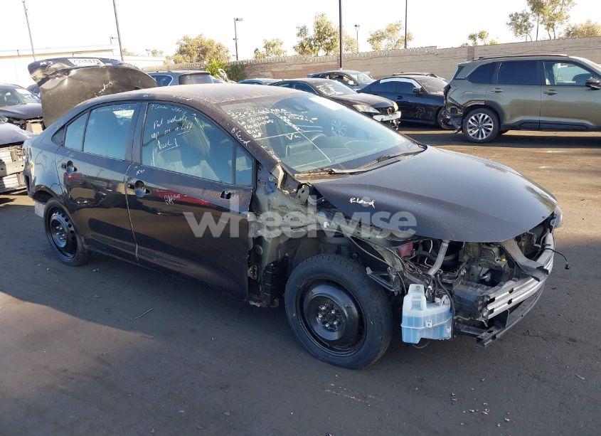 2020 Toyota Corolla LE (VIN 5YFEPRAE0LP109200) main photo