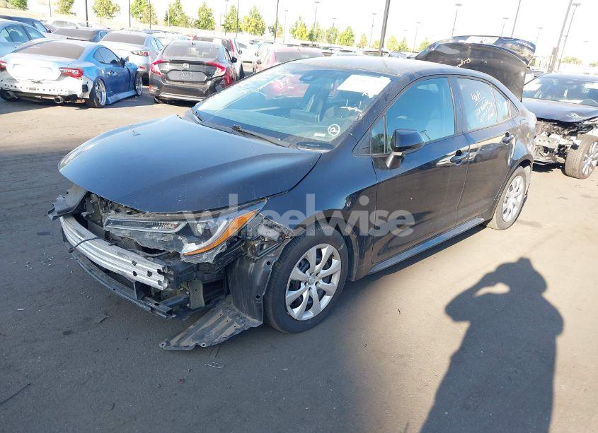 Photo 2 of 2020 Toyota Corolla LE (VIN 5YFEPRAE0LP109200)