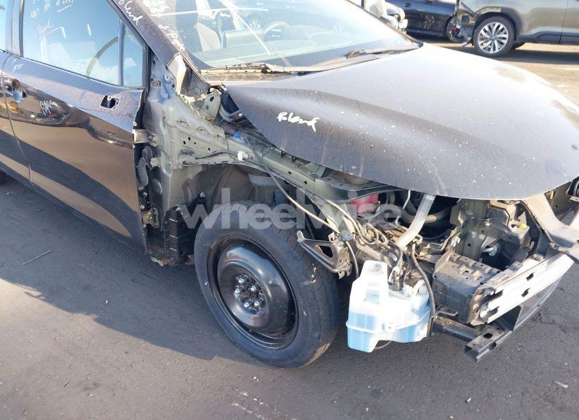 Photo 6 of 2020 Toyota Corolla LE (VIN 5YFEPRAE0LP109200)