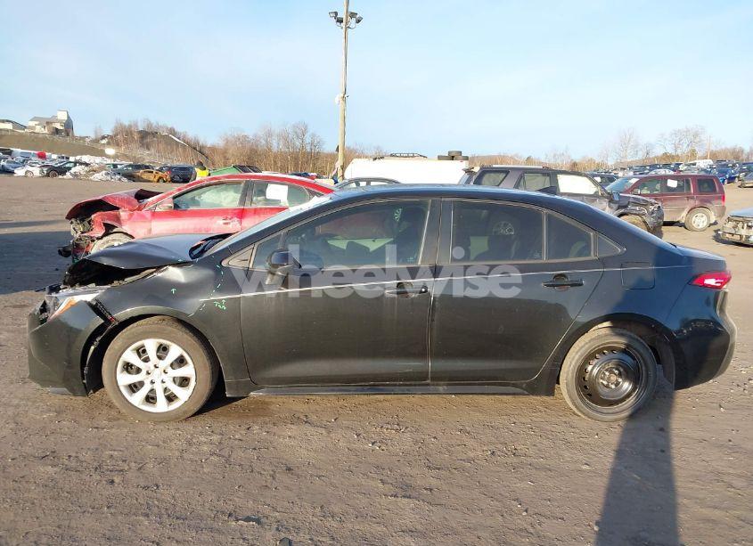 Photo 14 of 2020 Toyota Corolla LE (VIN 5YFEPRAE0LP110167)