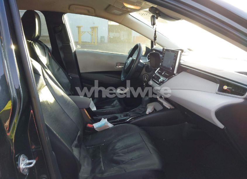 Photo 5 of 2020 Toyota Corolla LE (VIN 5YFEPRAE0LP110167)