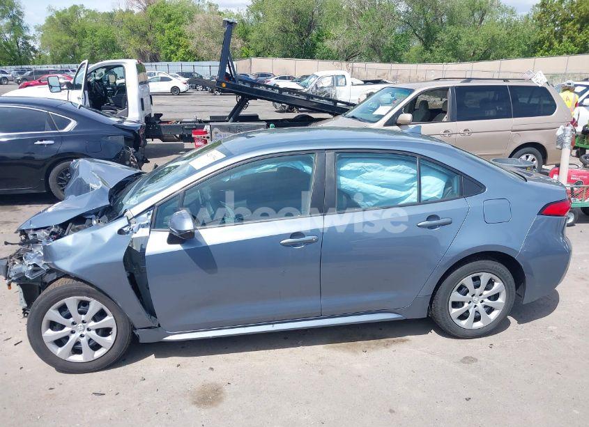 Photo 15 of 2020 Toyota Corolla LE (VIN 5YFEPRAE1LP006660)